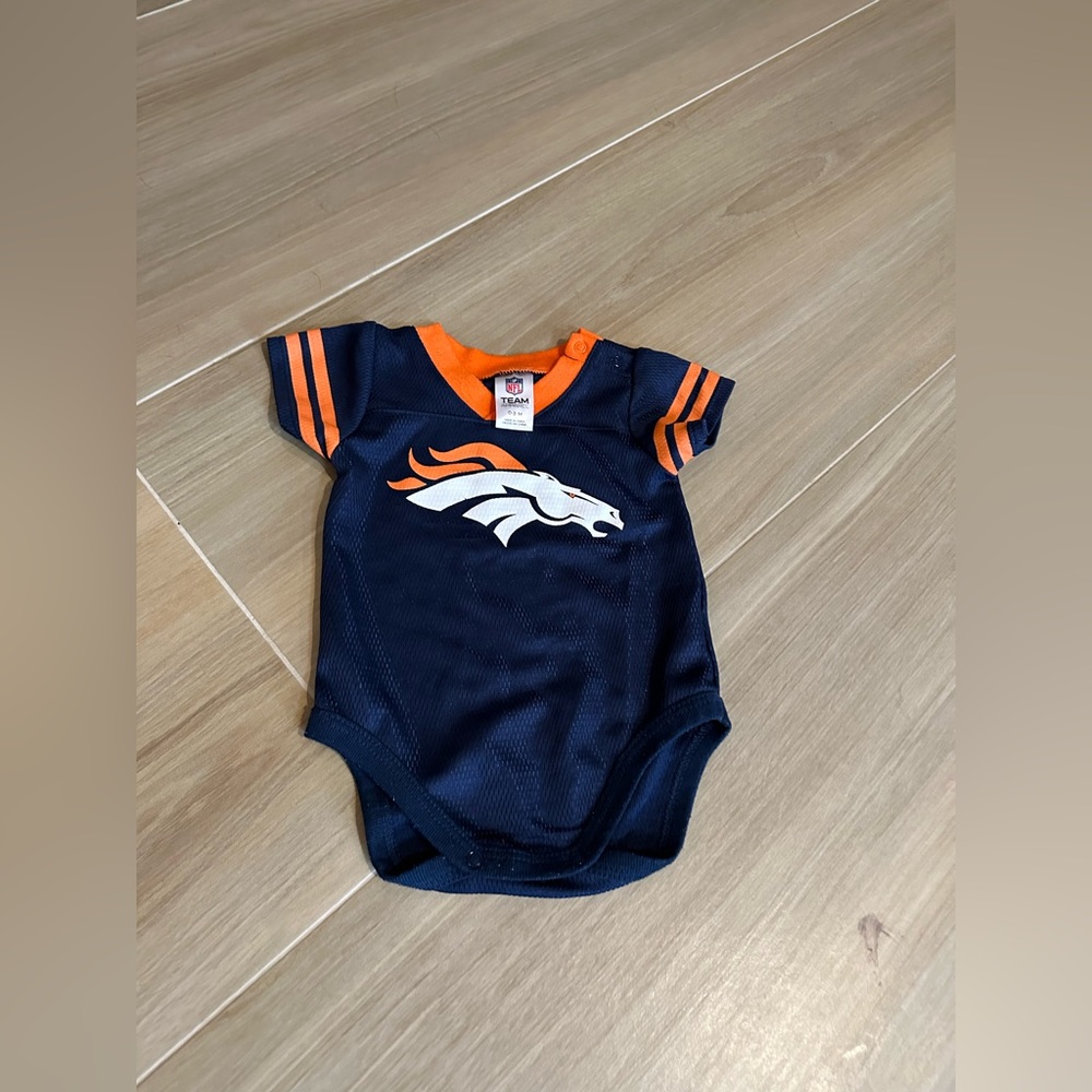 NFL Broncos baby jersey 0-3 months